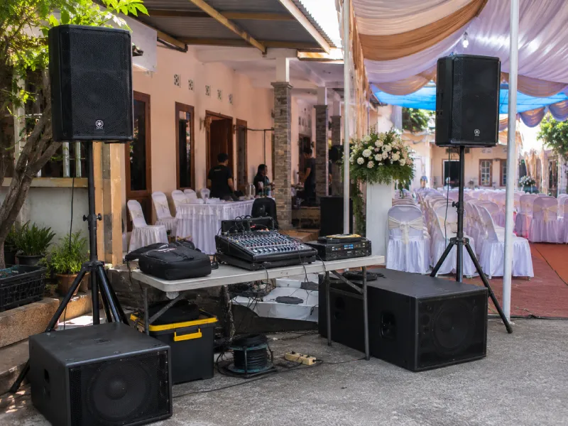 Penataan sound system untuk acara di aula dan rumah tinggal wilayah Ciracas